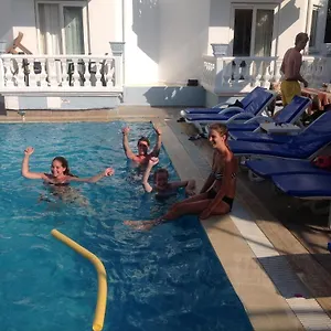 Aparthotel Karatas